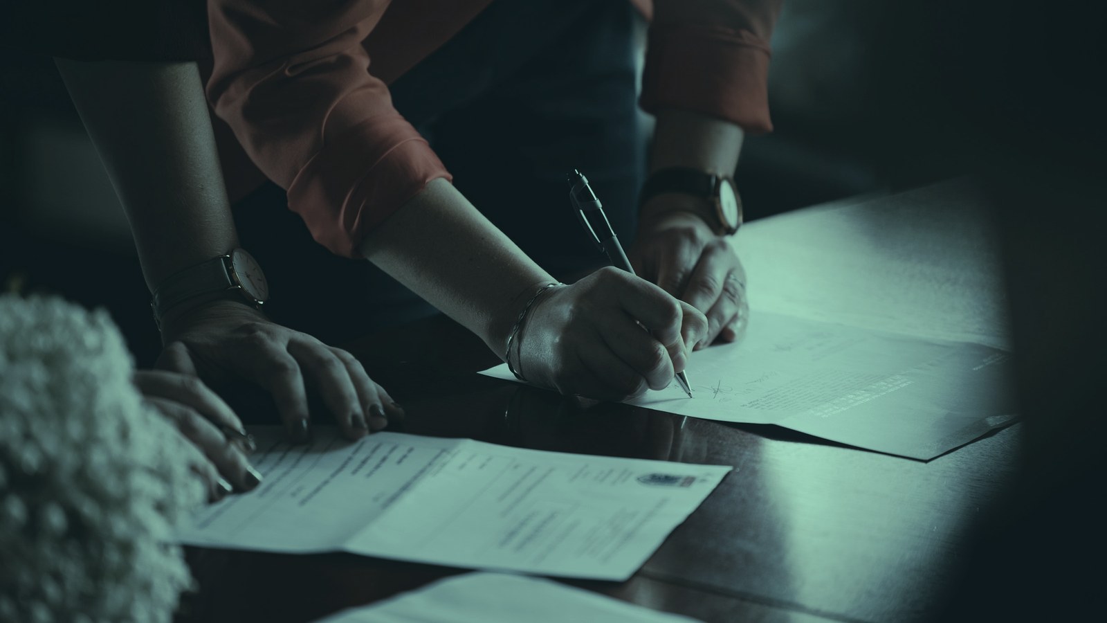 How Fees and Guarantees Work in Retained AI Search
